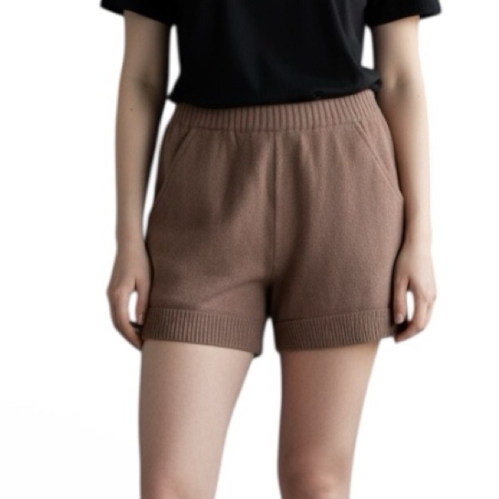 Miracle Mauve Knit Pull on Shorts with front pockets